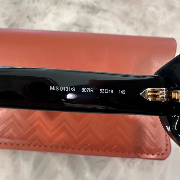Missoni Black Sunglasses with case - Picture 7 of 8